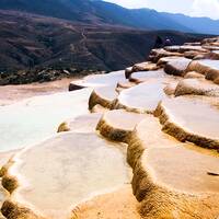 Badab-e Surt